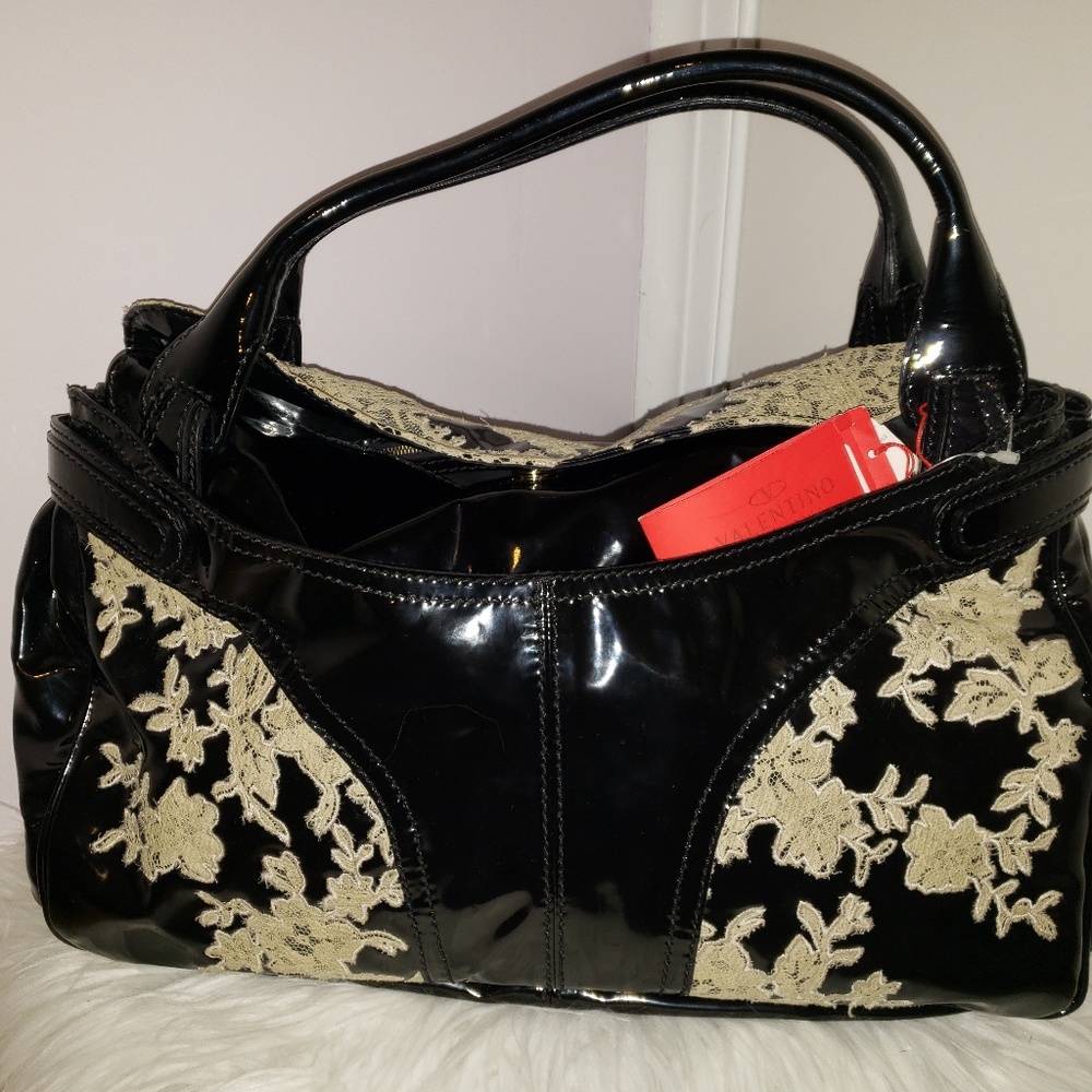 VALENTINO• LARGE BLACK HANDBAG WITH LACE DETAIL